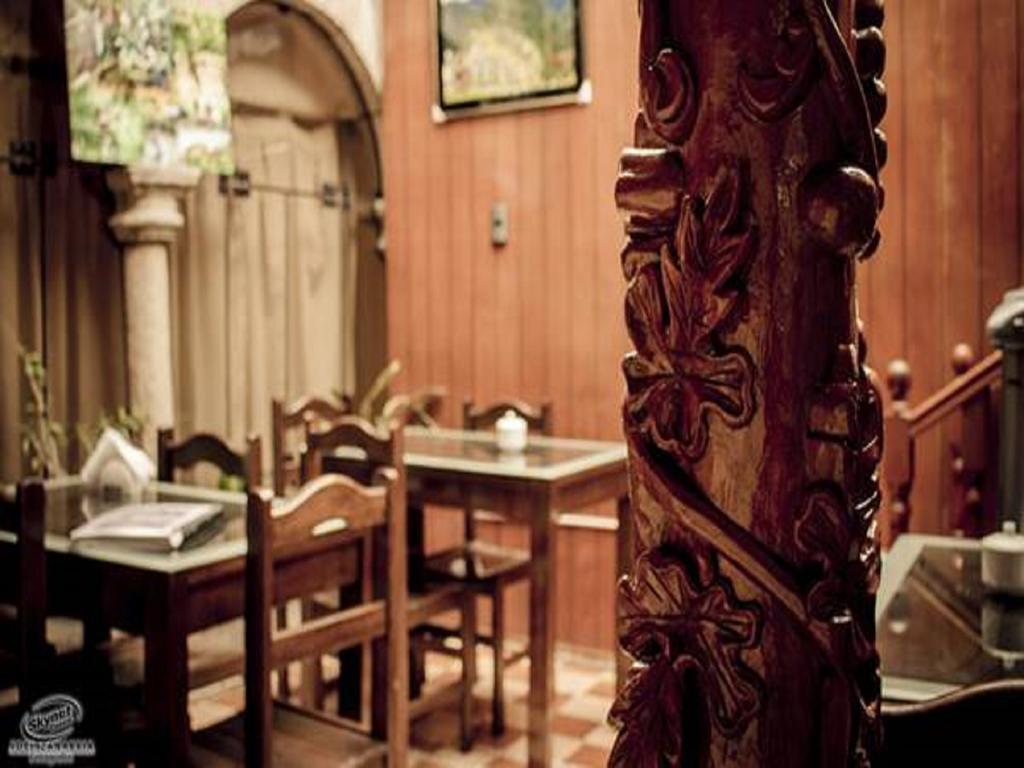Hostal Chaski クスコ エクステリア 写真